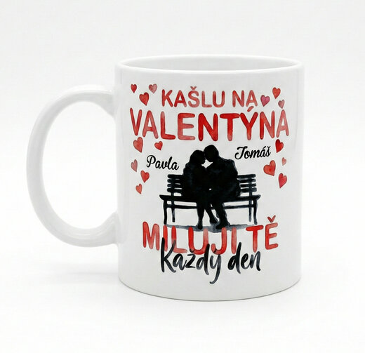 Keramický hrnek 330 ml Kašlu na Valentýna – miluji tě každý den se jmény na přání